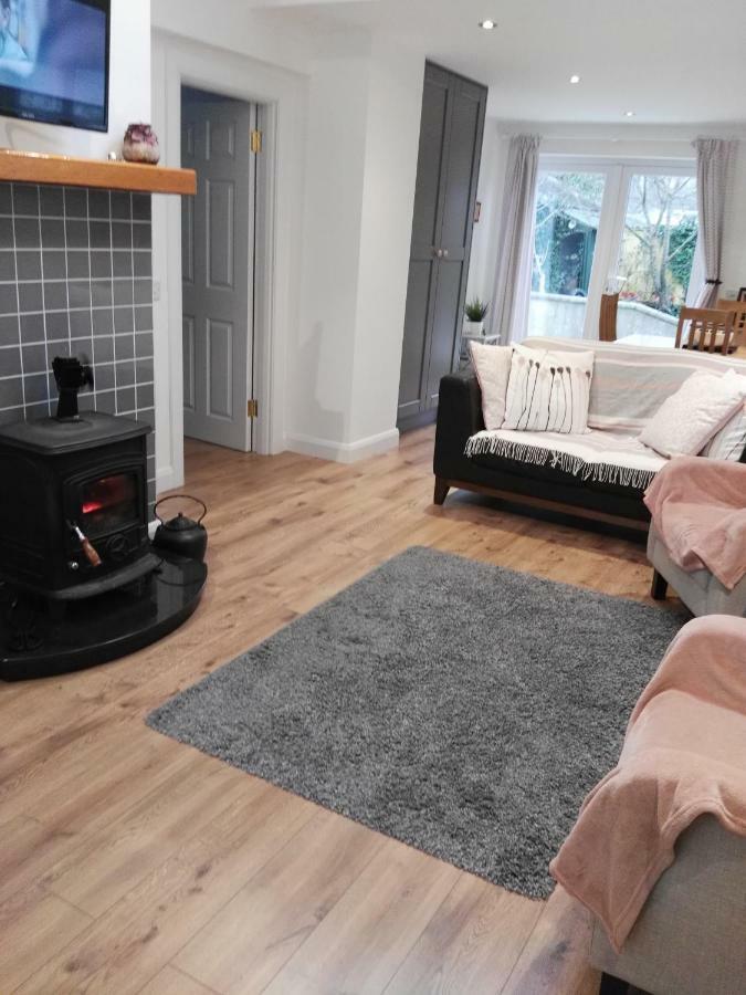 Elm Cottage Конг Екстериор снимка