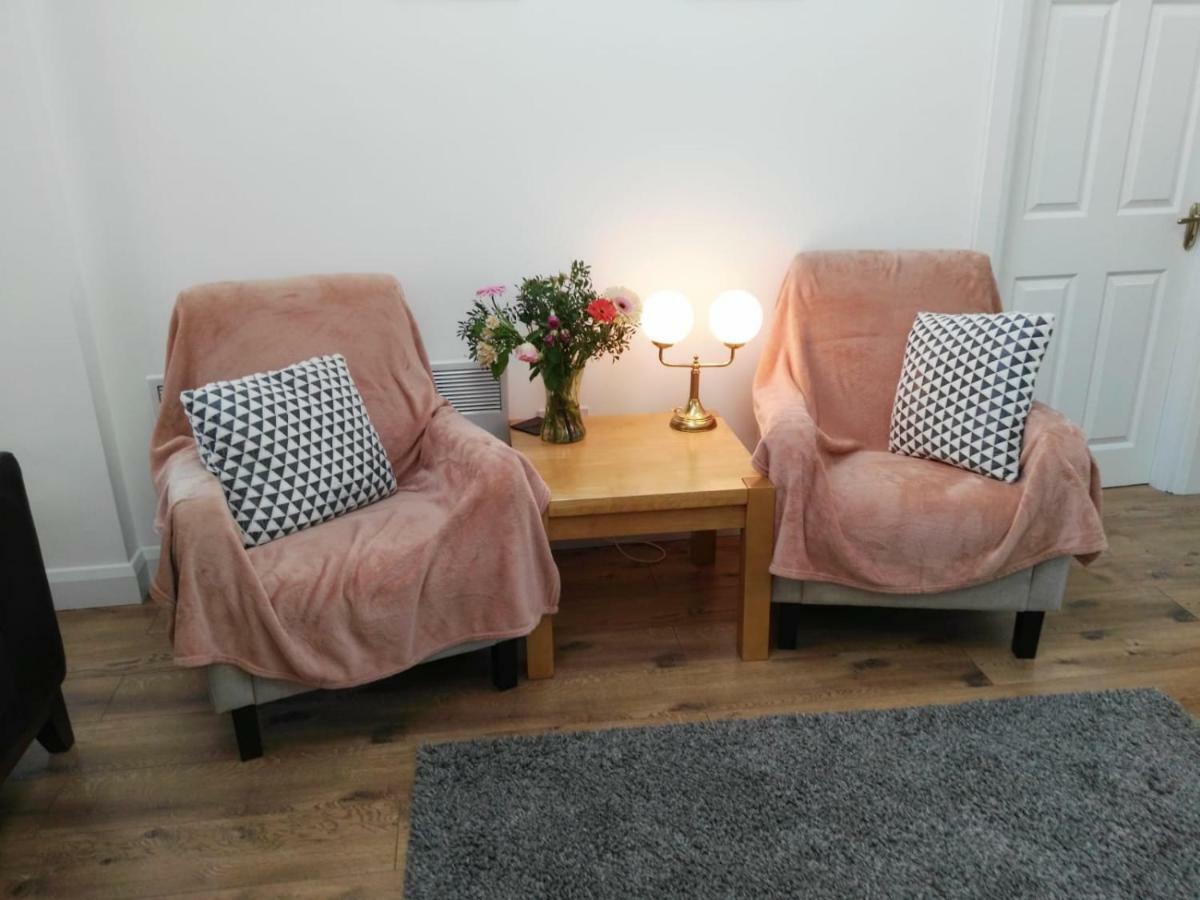 Elm Cottage Конг Екстериор снимка